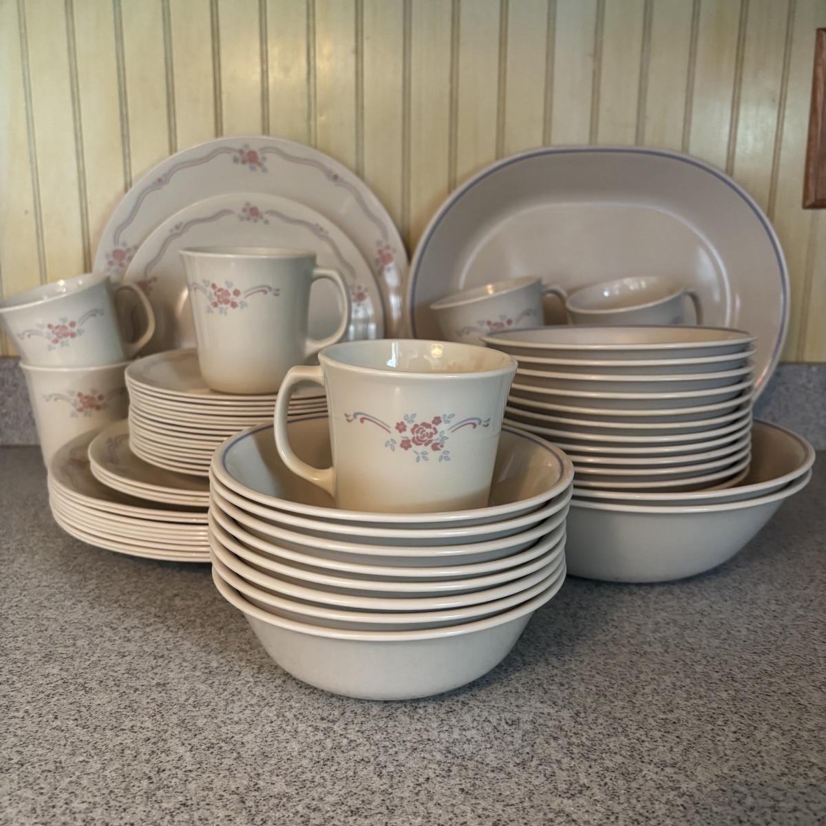 LOT 116: Corella Ware by Corning: English Breakfast & More ...