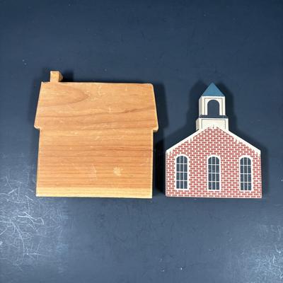 LOT 118: The Cat's Meow Collection: Shady Maple Smorgasbord, Methodist Camp Meeting Auditorium, Hotel Pitman seven Star Tavern,...