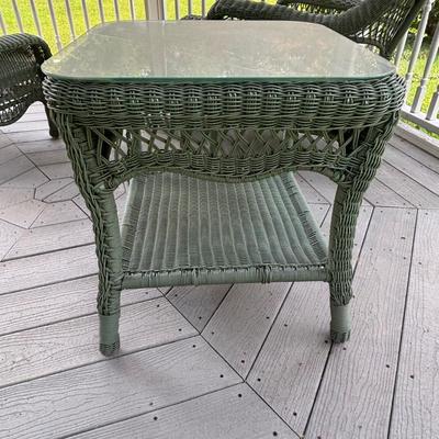 LOT 121: Outdoor Furniture: Chairs, Ottomans, Table w/Glass Top