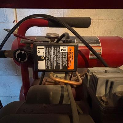 LOT 124: Porter-Cable Jet Stream Air Compressor Model CF2400