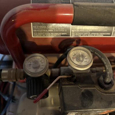 LOT 124: Porter-Cable Jet Stream Air Compressor Model CF2400