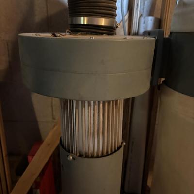 LOT 126: Delta Dust Collector Model 50-840