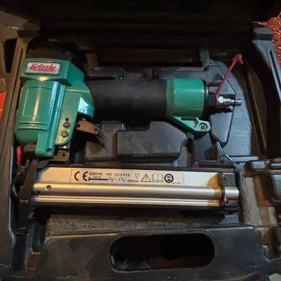 LOT 130: Grizzley 18 Gauge Brad Nailer, Central Pneumatic Air Stapler & AccuSet Finish Nailer