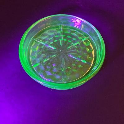 LOT 138: Uranium Glass Collection - Juicer, Measuring Cup and Coaster