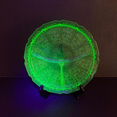 LOT 141: Collection of Uranium Glass Serving Plates