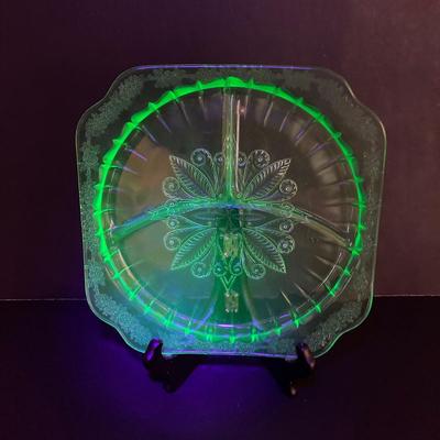 LOT 141: Collection of Uranium Glass Serving Plates