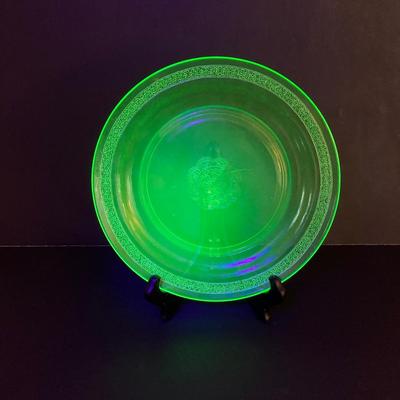 LOT 141: Collection of Uranium Glass Serving Plates