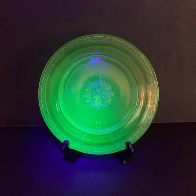 LOT 141: Collection of Uranium Glass Serving Plates
