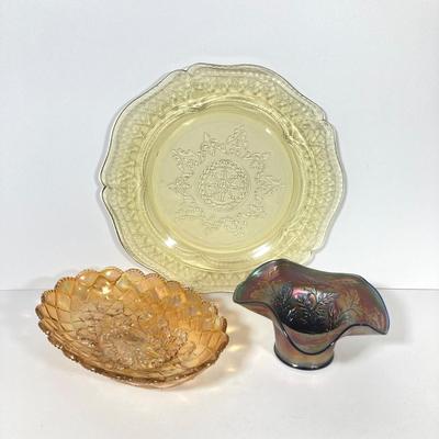 LOT 150: Collection of Decorative Serving Glass - Iridescent / Carnival and More