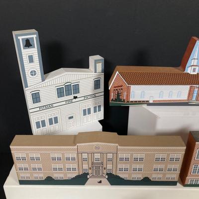LOT 153: Cat's Meow Village Replicas - Featuring Local Towns of Pitman, Glassboro, Hardingville, Pennsville and More