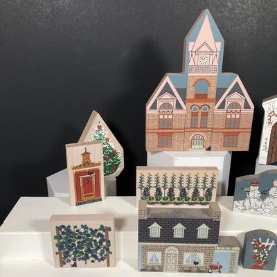 LOT 153: Cat's Meow Village Replicas - Featuring Local Towns of Pitman, Glassboro, Hardingville, Pennsville and More