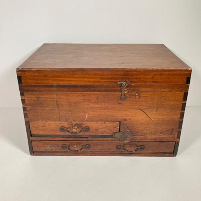 LOT 155: Vintage / Antique Wooden Jewelry Box