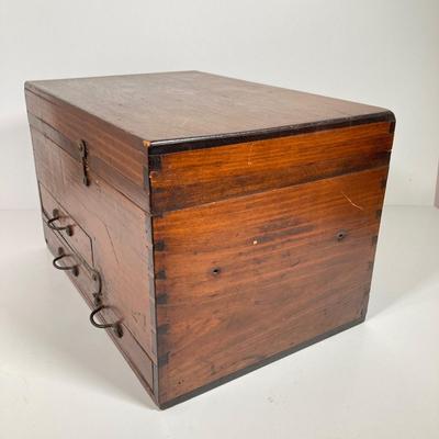 LOT 155: Vintage / Antique Wooden Jewelry Box