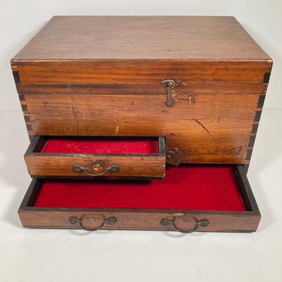 LOT 155: Vintage / Antique Wooden Jewelry Box