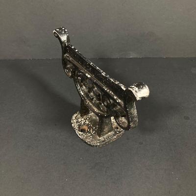 LOT 160: Vintage Cast Iron Rabbit / Bunny Hose Hanger Rack and Boot Cleaner