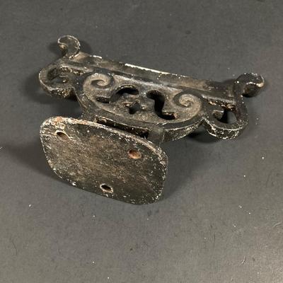 LOT 160: Vintage Cast Iron Rabbit / Bunny Hose Hanger Rack and Boot Cleaner