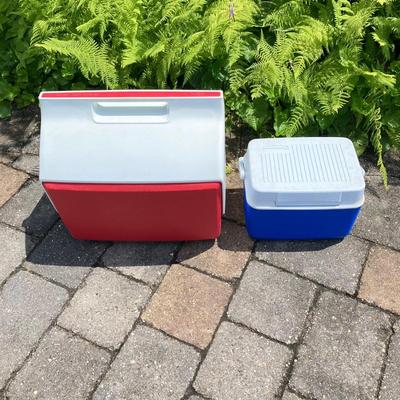 LOT 162: Collection of Assorted Coolers / Dispensers - (Igloo, Rubbermaid and More)