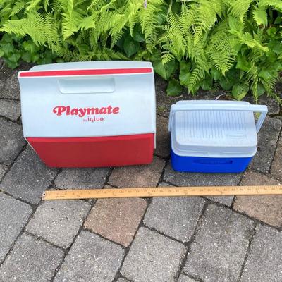 LOT 162: Collection of Assorted Coolers / Dispensers - (Igloo, Rubbermaid and More)