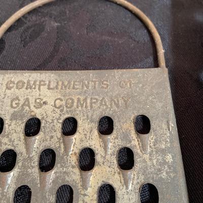 LOT 165: Vintage Kitchen Gadgets Featuring Wagner Kristy Korn Kobs Junior Cornbread Molds, Graters, Strainers and More