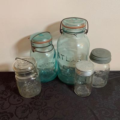 LOT 166: Vintage/Antique Canning Jars and John Wanamakers Jar