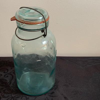 LOT 166: Vintage/Antique Canning Jars and John Wanamakers Jar