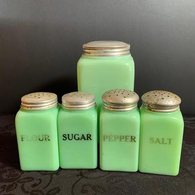 LOT 167: Jadeite Shakers and Jar