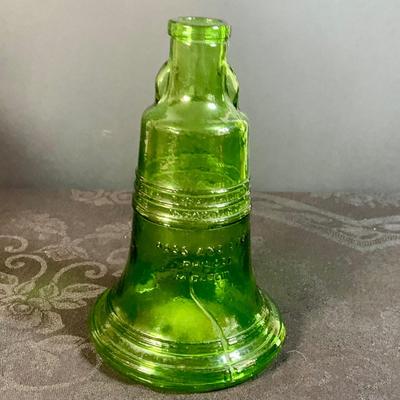 LOT 174: Americana Inspired Collection Featuring Bottles, Plate, Ice Bucket and More