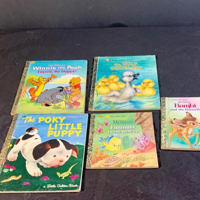 LOT 175: Vintage Children’s Toys, Books and Puzzles Featuring View Master Disney Theatre In the Round Projector, and More