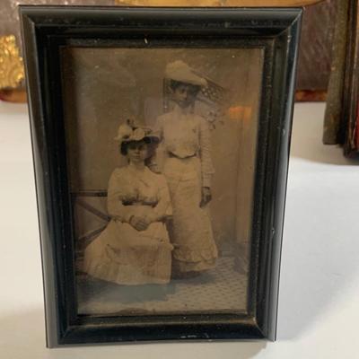 LOT181: Antique Photo Album, Antique and Vintage Photos