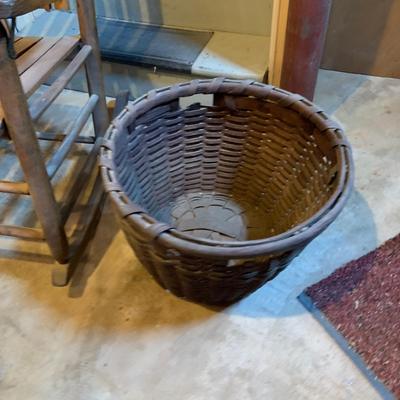LOT 186: Wooden Rocking Chair with Wicker Basket