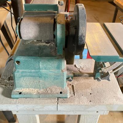 LOT 219: Grizzly Belt and Disc Sander Model G1020 with Work Bench