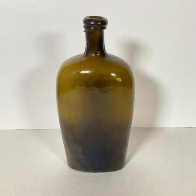 LOT 220: Vintage Glassware - Pitman (Riley and The Grove), Glassboro State College Summit Meeting and More