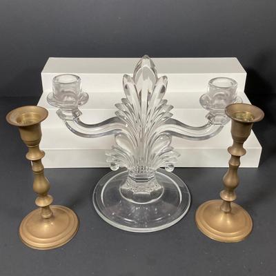 LOT 221: Collection of Willow Tree Figurines (Angel of the Heart, Angel of Freedom and Wisdom), Glass Paperweight with Brass and Glass...