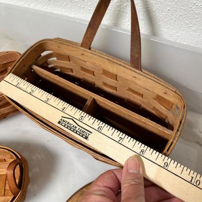 Lot 324 Small Longaberger Basket lot