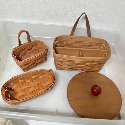 Lot 324 Small Longaberger Basket lot