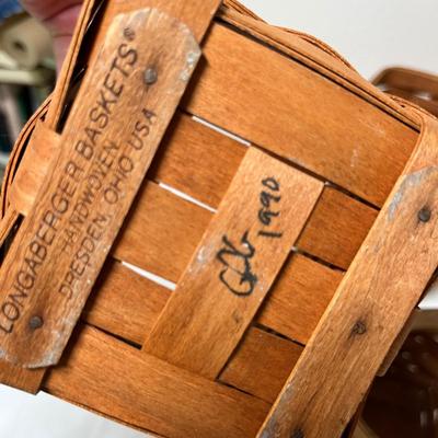 Lot 327 Longaberger small baskets