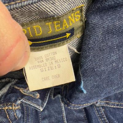 Sale Photo Thumbnail #889: Size Small. Hardy Worn. CUTE!!! Wearable. Size Small. 