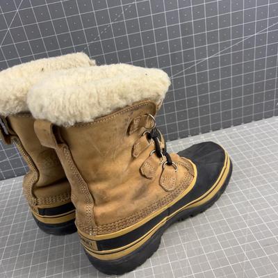 Sale Photo Thumbnail #968: Men's Used. Size 8 Usable. 