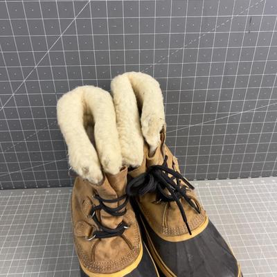 Sale Photo Thumbnail #967: Men's Used. Size 8 Usable. 