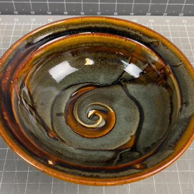 Sale Photo Thumbnail #1058: 8" Diameter. Nice Good Condition. 