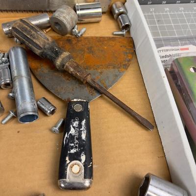 Hand Tool: Sockets, Saw, Screw bits