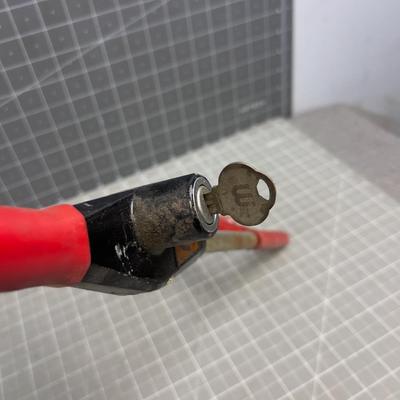 CLUB Steering Wheel Lock with Ked