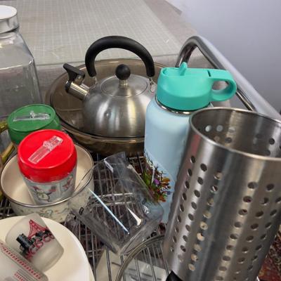 Sale Photo Thumbnail #1653: GOOD THING for the kitchen. Can't go wrong here. 