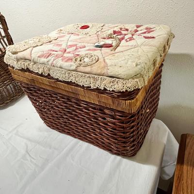 Lot 333 Quilt topped basket