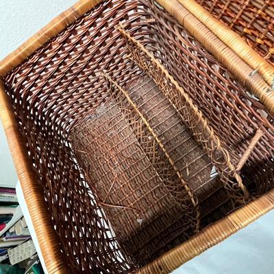 Lot 333 Quilt topped basket