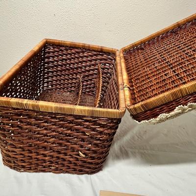 Lot 333 Quilt topped basket