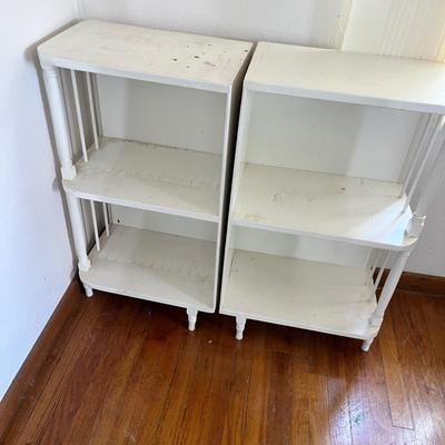 Lot 334 White book shelves