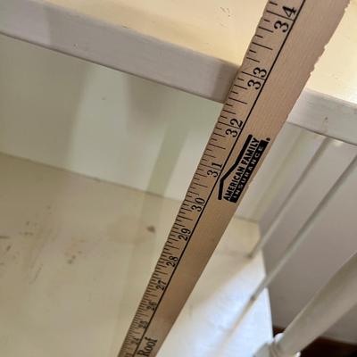 Lot 334 White book shelves
