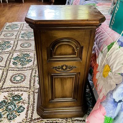 Lot 336 Butler small cabinet