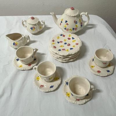 Lot 352 Doll Tea set